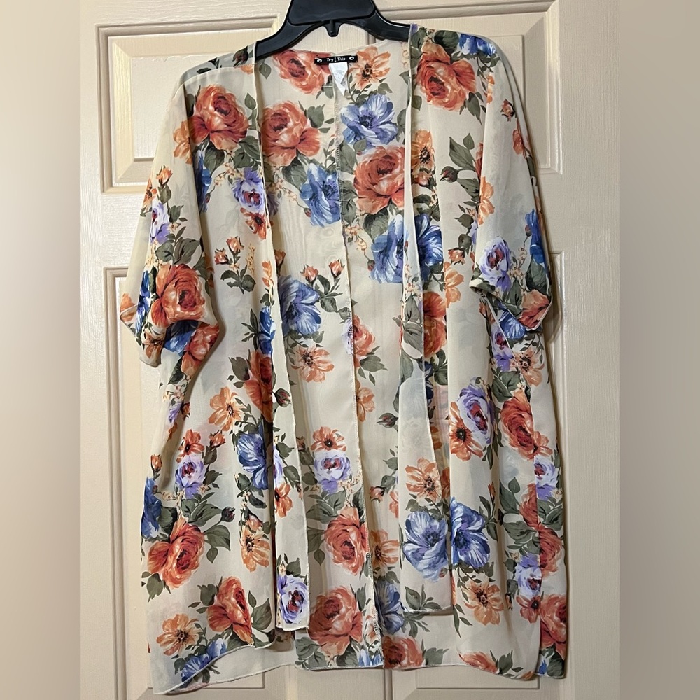 Try This Women's Open Front Floral Print Kimono Size S/M